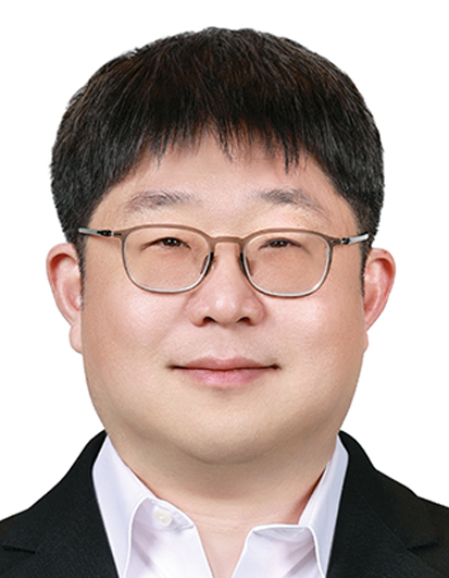 Prof. Junsang Doh
